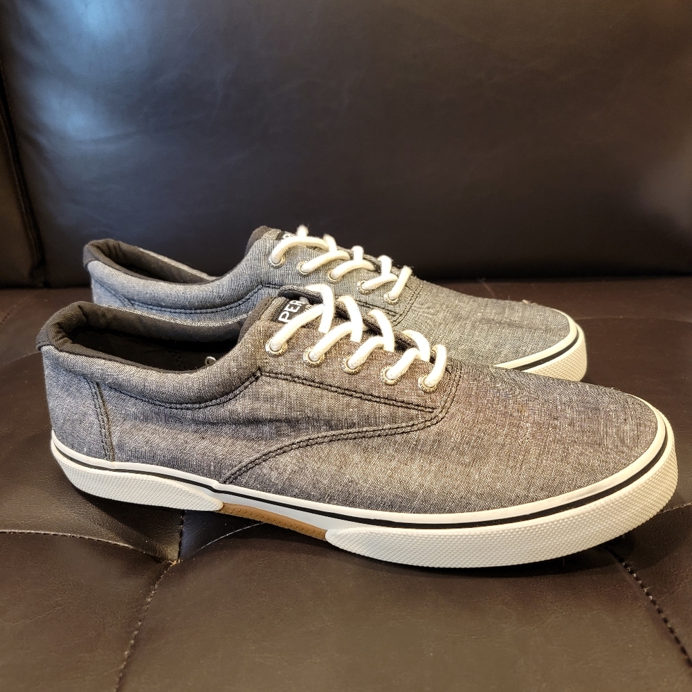 Sperry Top Sider. Memory Foam Insole. In Excellent Condition. Size 12